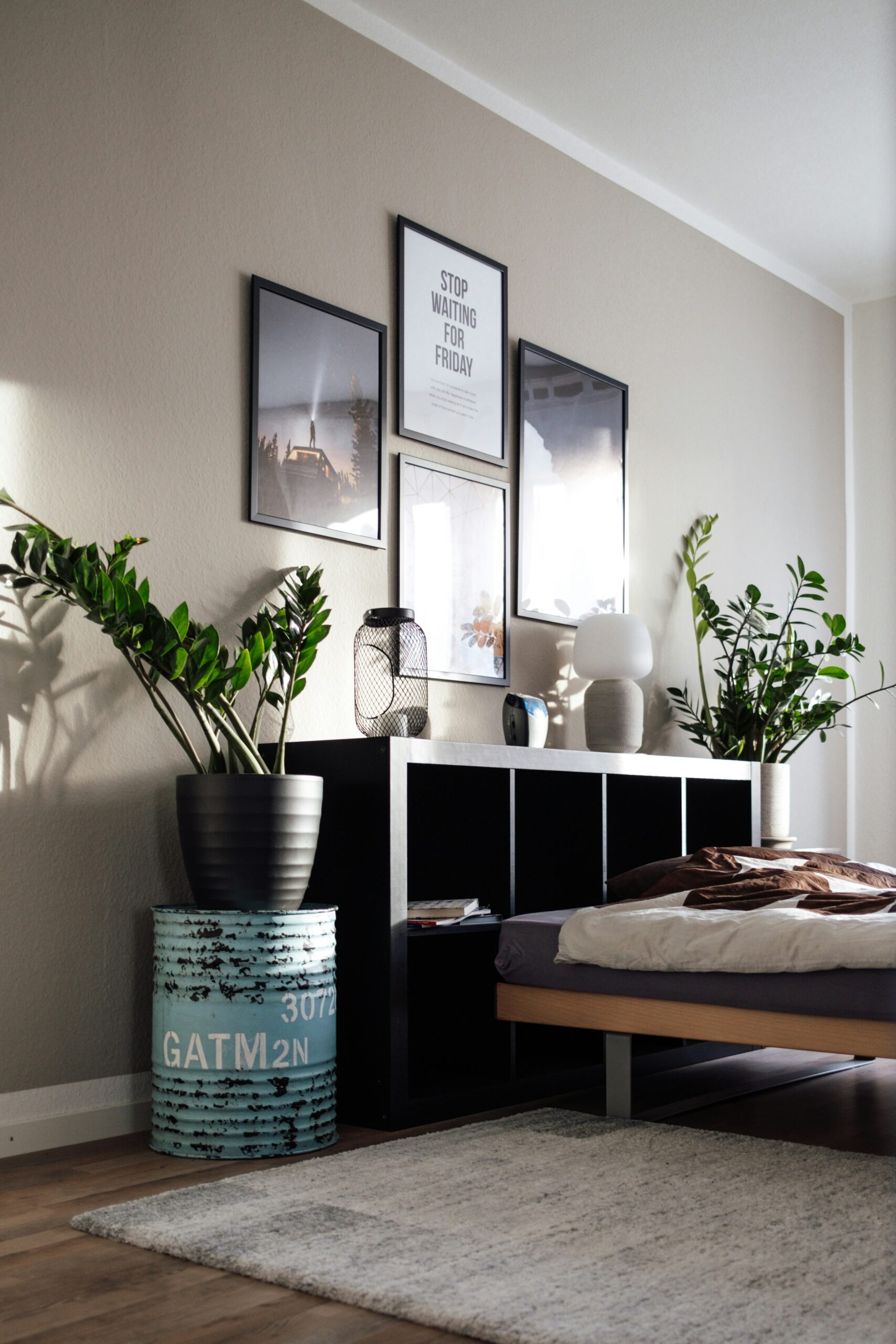 The Quiet Palette: A Guide to Layering Shades of Oatmeal Stone and Mist for a Calming Interior